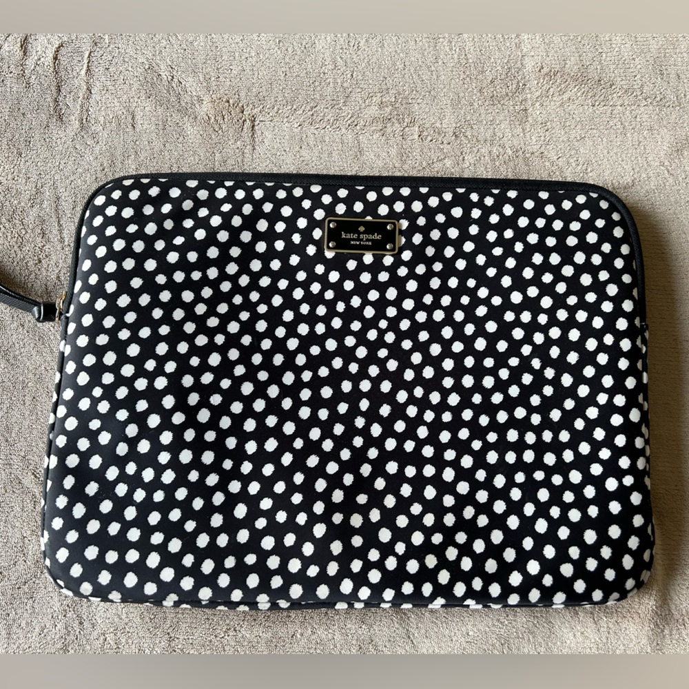 Kate Spade Blake Avenue Musical Dots 13” Laptop Sleeve-Black/White
